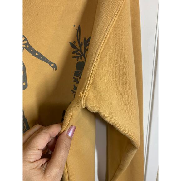 Taylor Swift Folklore The Still on That Tightrope Sweatshirt Gold Sz M - Picture 6 of 7